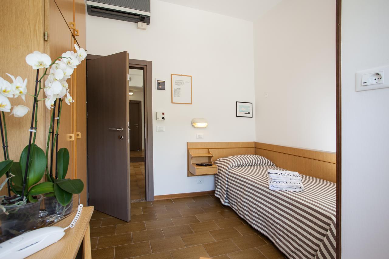 Hotel Adler ガビッチェ・マーレ エクステリア 写真